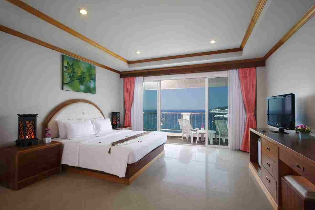 Blue Beach Club & Resort Patong Exteriör bild